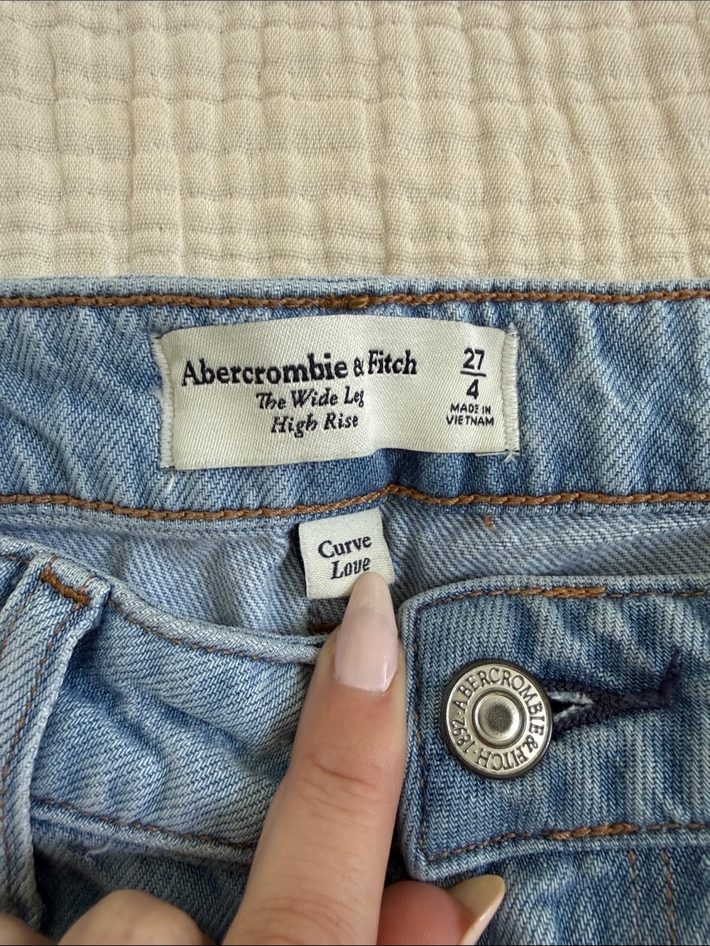 Abercrombie & Fitch Light Blue High-Rise Wide Leg Jeans - Curve Love